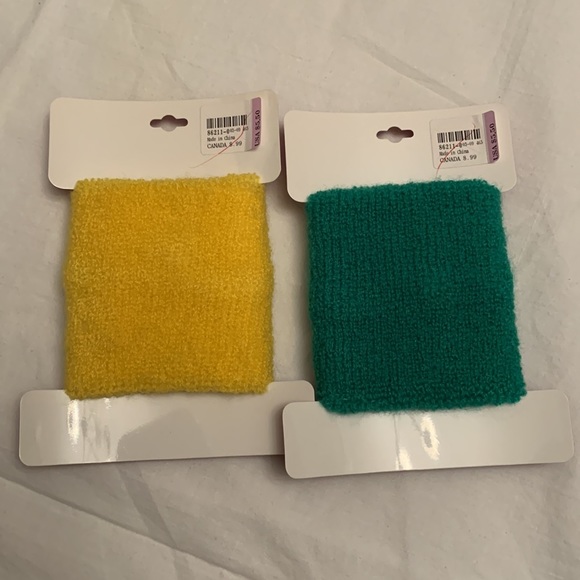 2 Claire’s Sweatbands NWT - Picture 2 of 2